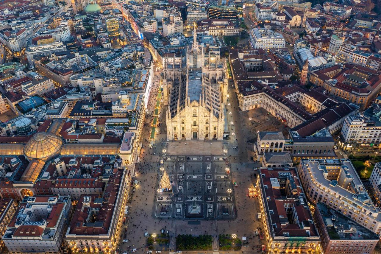 City Centre Apartment - 10 Minutes To Duomo - Free Wifi E Netflix Milano Exteriör bild