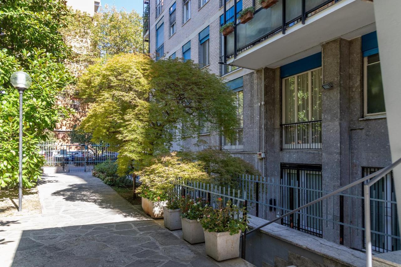 City Centre Apartment - 10 Minutes To Duomo - Free Wifi E Netflix Milano Exteriör bild