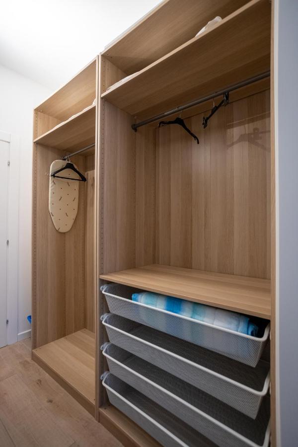 City Centre Apartment - 10 Minutes To Duomo - Free Wifi E Netflix Milano Exteriör bild